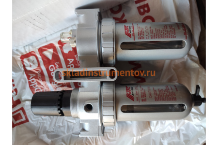 Лубрикатор 3/8 с пластиковым переключателем, давление 215 PSI,2500 л/мин, объем 125 мл. JTC JTC-JW0889-803