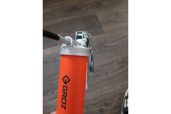 Шприц V-серии пистолетного типа Groz V5F/B/SPL 345атм, 500см3, шланг GR42976