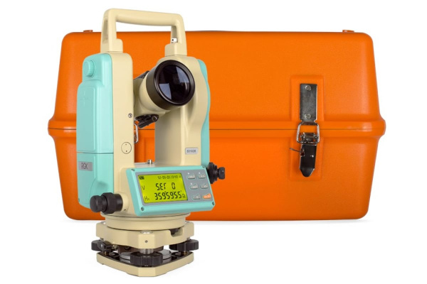 Электронный теодолит с лазерным целеуказателем и лазерным отвесом RGK T-02